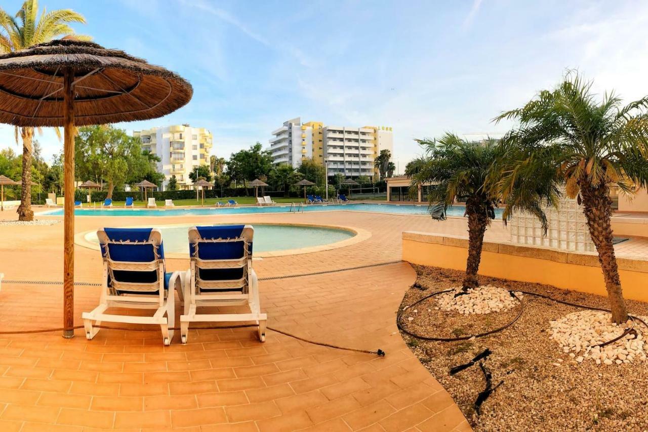 Amazing Apartment In Praia Da Rocha Portimão Extérieur photo